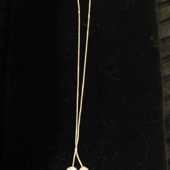 Golden Double Leaf Necklace - Picture 8 of 12